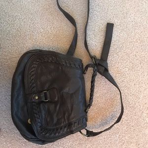 💲7️⃣ American Eagle satchel